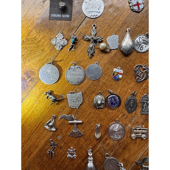 Vintage Jar of STERLING SILVER CHARMS 159 grams - (246 dollars in Melt Value) - Picture 8 of 11